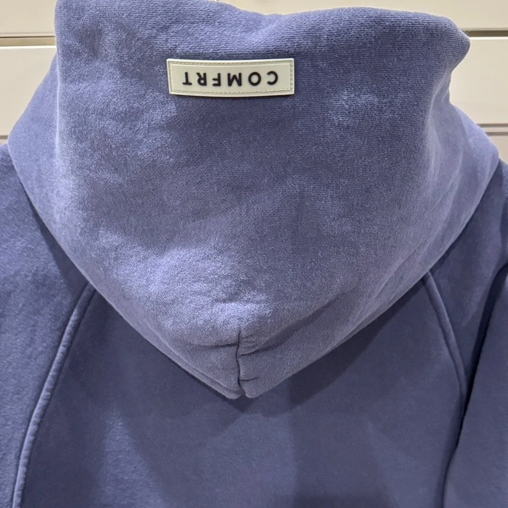 COMFRT Blue Hoodie with matching Sweatpants - Picture 4 of 9